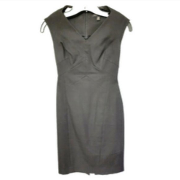 Banana Republic Women’s Black Sleeveless V-neck Sheath Dress Size 00 NWOT